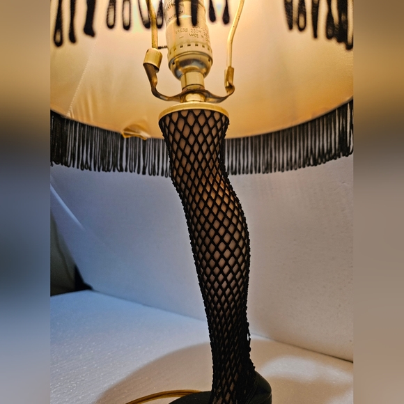 A Christmas Story Replica Leg Lamp - Picture 2 of 9